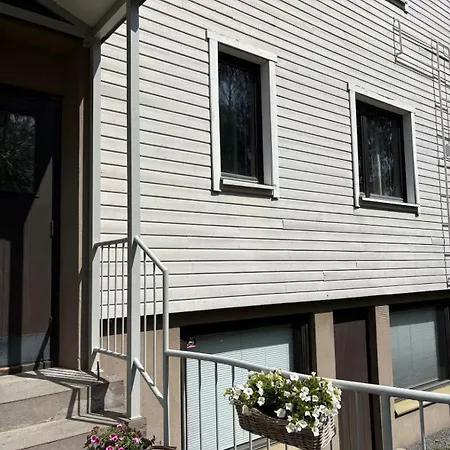 Apartment Rd - Viinikan Ruusu *